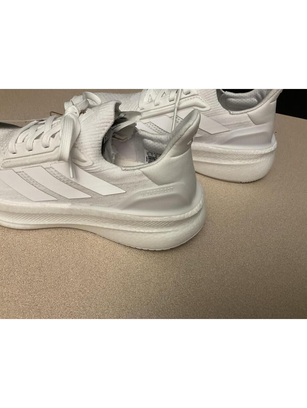 New! Womens Adidas Ultraboost 5X White Running Shoes. Size 6.5. Awesome Shoes!!! - Picture 6 of 9